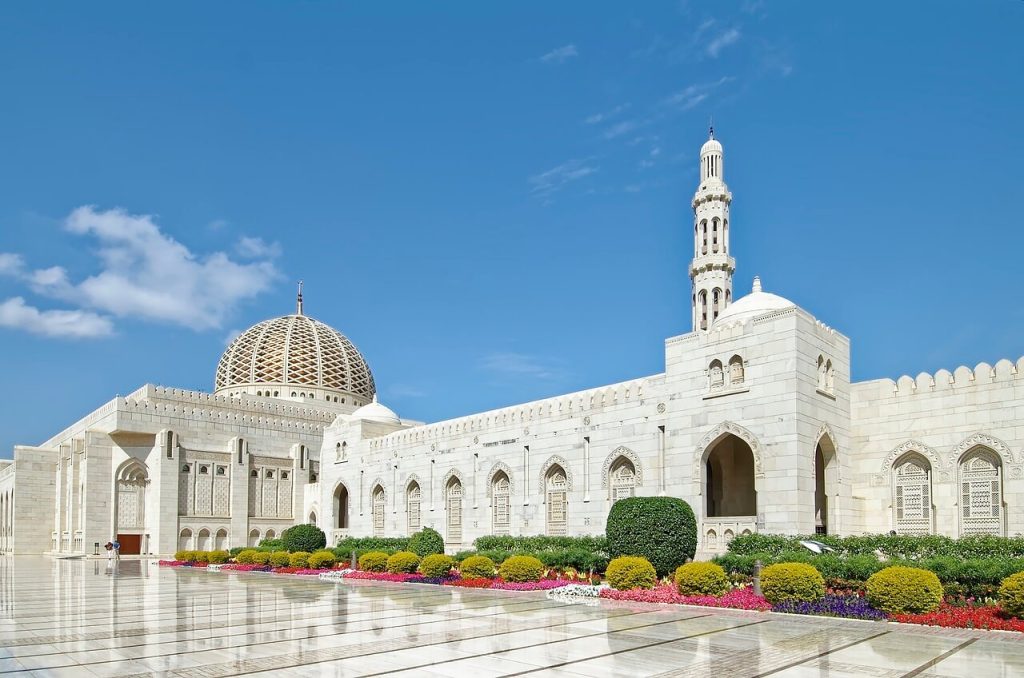 sultan-qaboos-grand-mosque-oman
