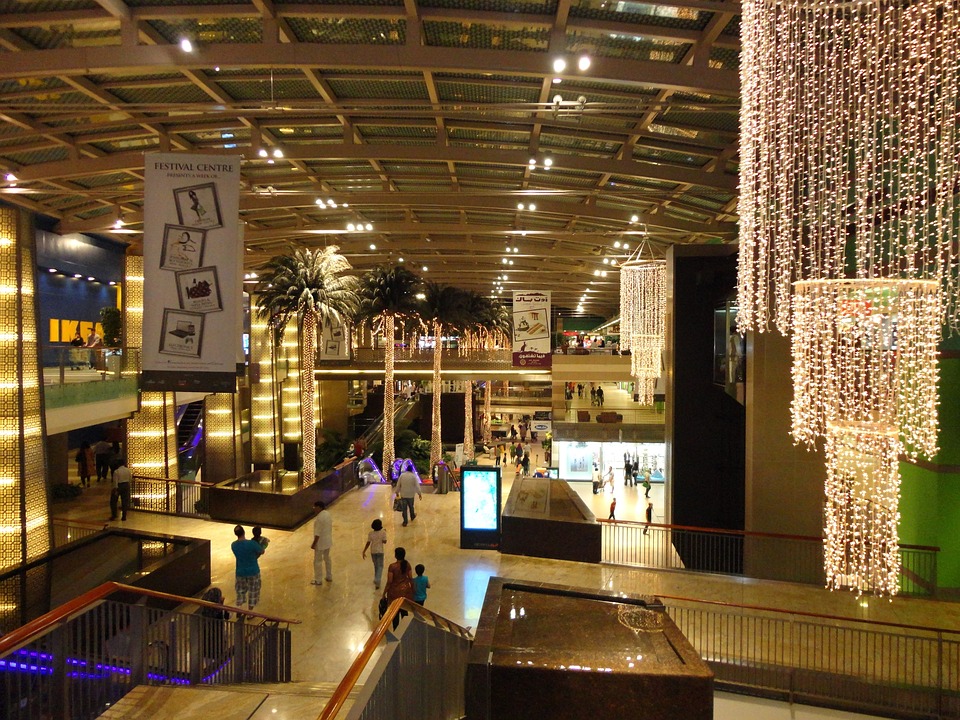 dubai luxury shopping, indoor shopping mall dubai