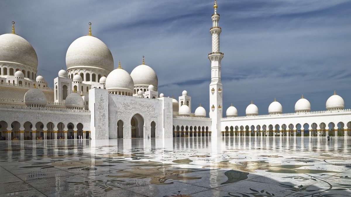 Explore Abu Dhabi