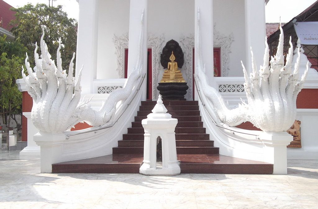 A Walking Tour Through Thonburi