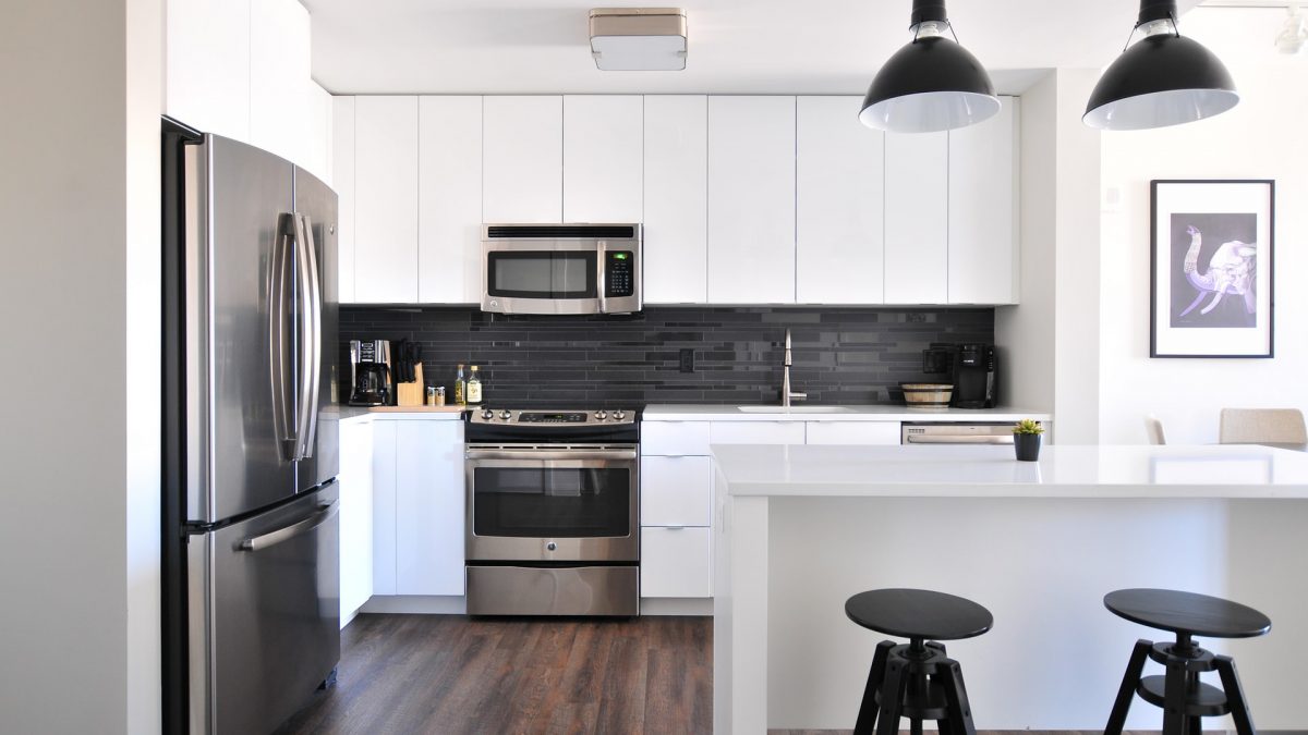 Why Choose Serviced Apartments Over Condos