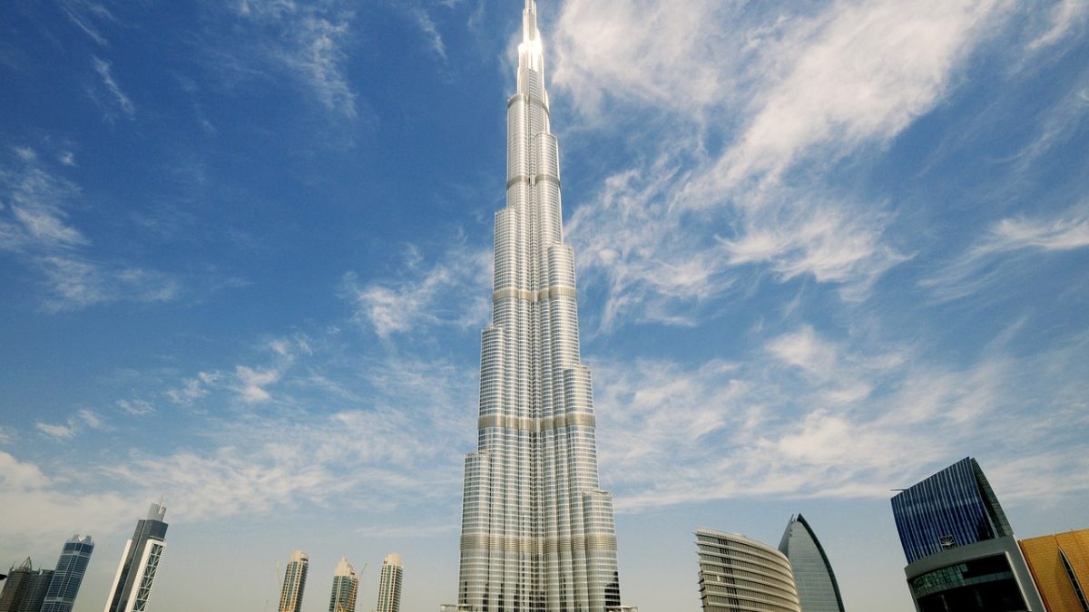 Explore the Burj Khalifa in Dubai