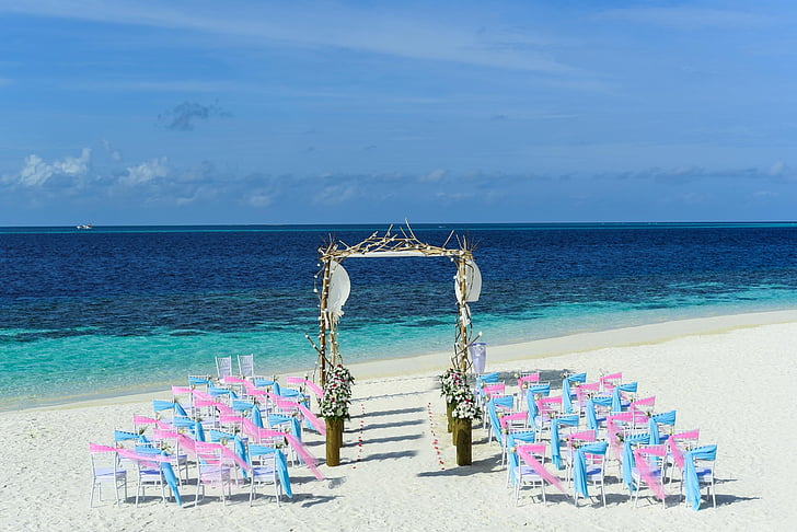 A Tale of a Magical Destination Wedding in Maldives
