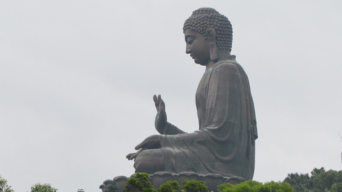 Visiting the Ten Thousand Buddhas Monastery: Key Highlights You Shouldn’t Miss