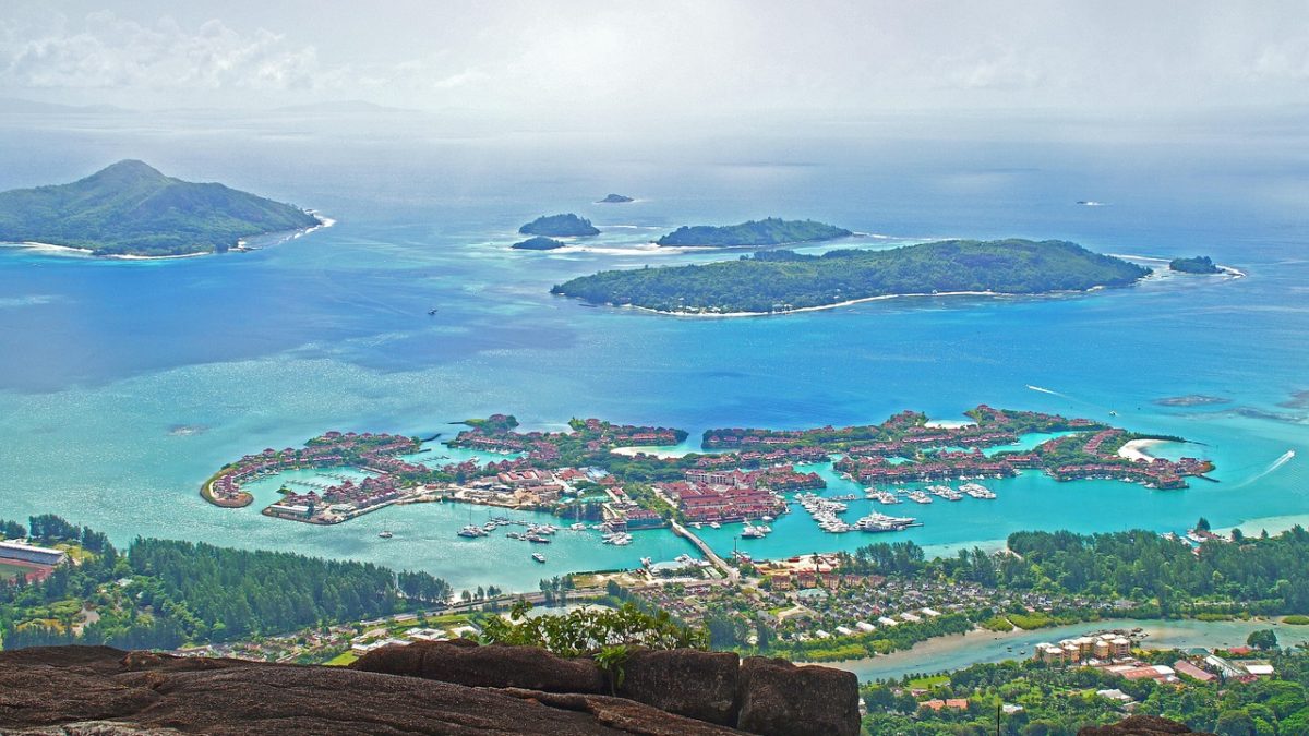 Discover the Heart of Seychellois Culture: Traditions, Dance & Island Life