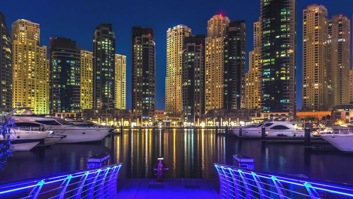 Peak Season Perfection: Best December Attractions Near Sheikh Zayed Road