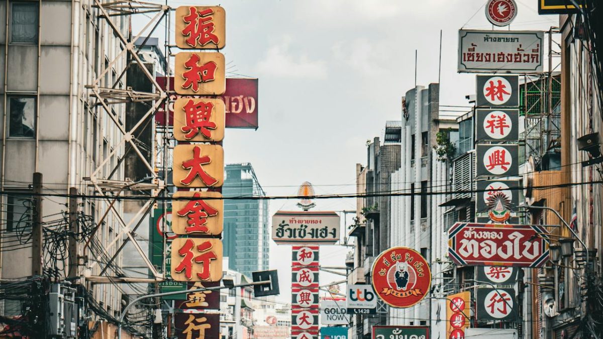 Living in the Heart of Bangkok: Why Downtown Is Ideal for Long-Term Stays