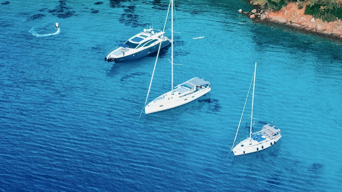 Luxury Yachting in Indonesia: Embracing Slow Travel 