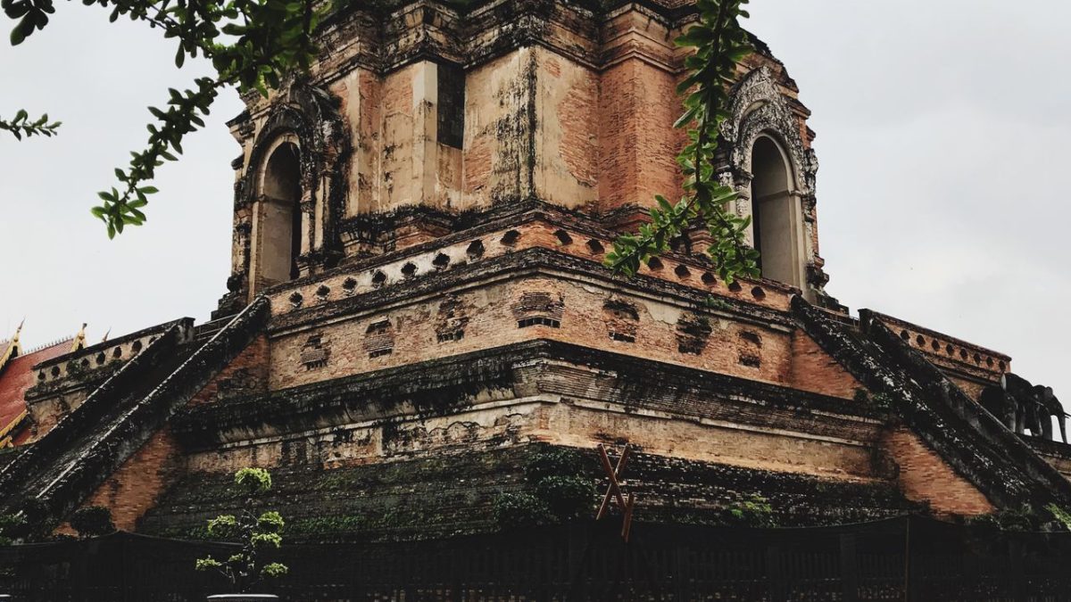 How Does Chiang Mai Combine Nature, Culture, and City Life? – Where ancient traditions and modern living come together.