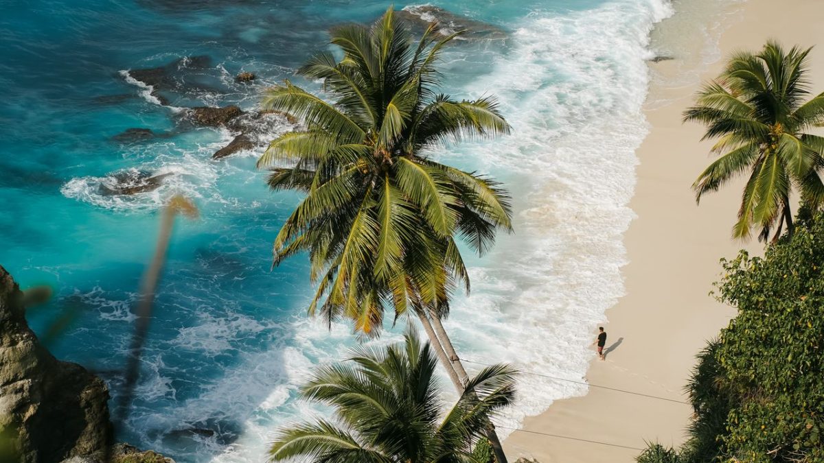 What Makes Uluwatu Ideal for Couples and Honeymoon Travellers?: The Perfect Backdrop for Romance in Bali
