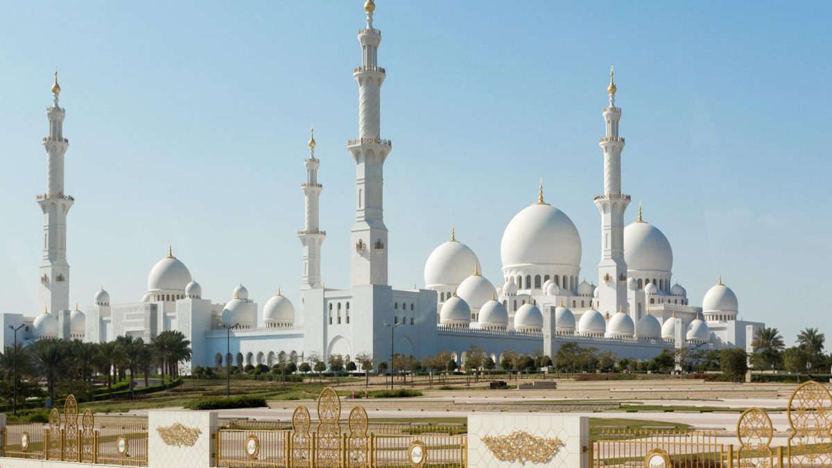 Why You Should Stay Longer in Abu Dhabi: Reasons to Extend Your Visit