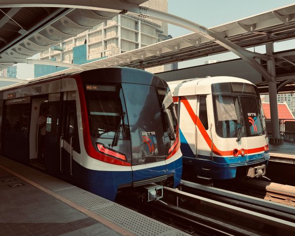How to Explore Bangkok Easily Using the BTS Skytrain from Sukhumvit