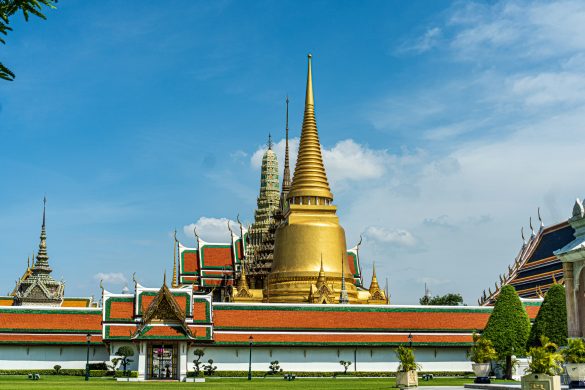 A Walking Guide to Bangkok's Old Town from Khaosan Road