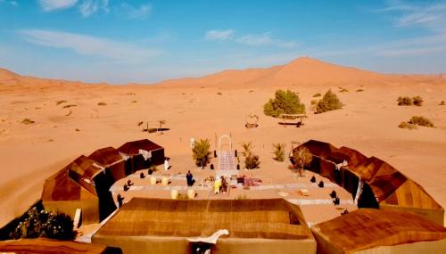 5 Ways to Combine Wellness and Desert Experiences During a Luxury Sahara Escape