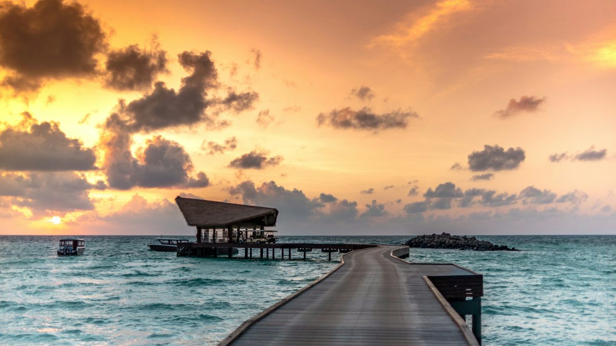 A Guide to Celebrating Diwali at a Luxury Maldives Island Resort
